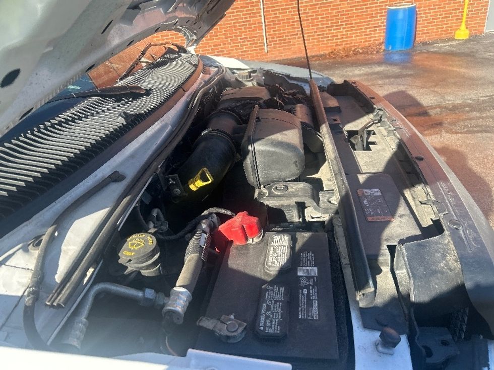 Light Duty Box Truck-Light and Medium Duty Trucks-Ford-2022-E350-Middlefield-OH-92,973\n\t\tmiles-$ 31,250 - Image 23