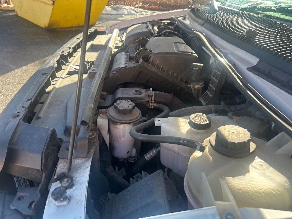 Light Duty Box Truck-Light and Medium Duty Trucks-Ford-2022-E350-Middlefield-OH-92,973\n\t\tmiles-$ 31,250 - Image 24