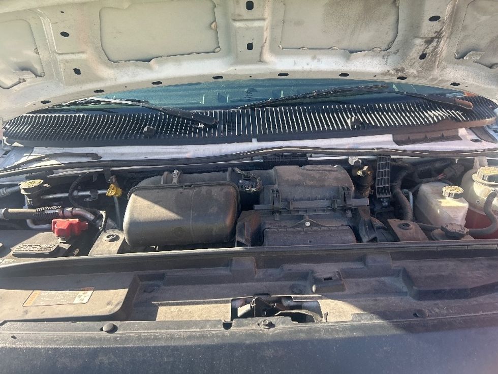 Light Duty Box Truck-Light and Medium Duty Trucks-Ford-2022-E350-Middlefield-OH-92,973\n\t\tmiles-$ 31,250 - Image 25