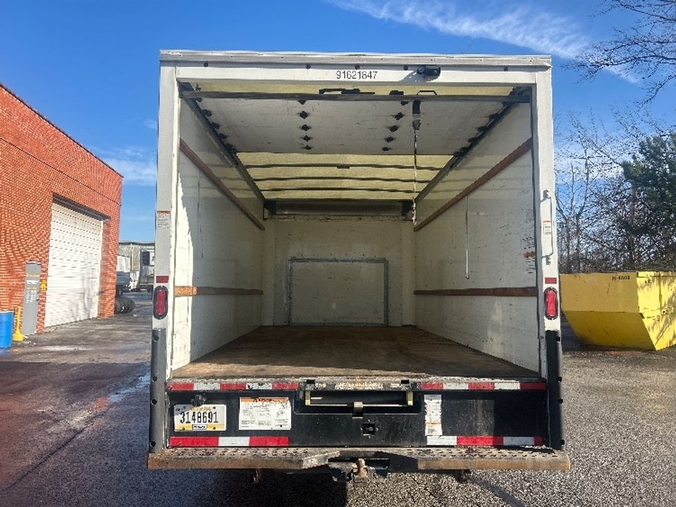 Light Duty Box Truck-Light and Medium Duty Trucks-Ford-2022-E350-Middlefield-OH-92,973\n\t\tmiles-$ 31,250 - Image 8
