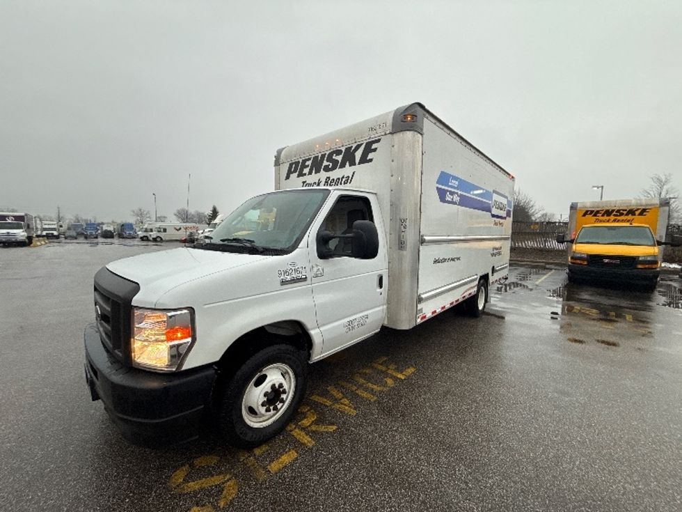 Light Duty Box Truck-Light and Medium Duty Trucks-Ford-2022-E350-Middlefield-OH-98,084\n\t\tmiles-$ 30,750 - Image 3