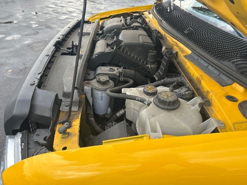 Light Duty Box Truck-Light and Medium Duty Trucks-Ford-2022-E350-Middlefield-OH-98,478\n\t\tmiles-$ 27,750 - Image 24