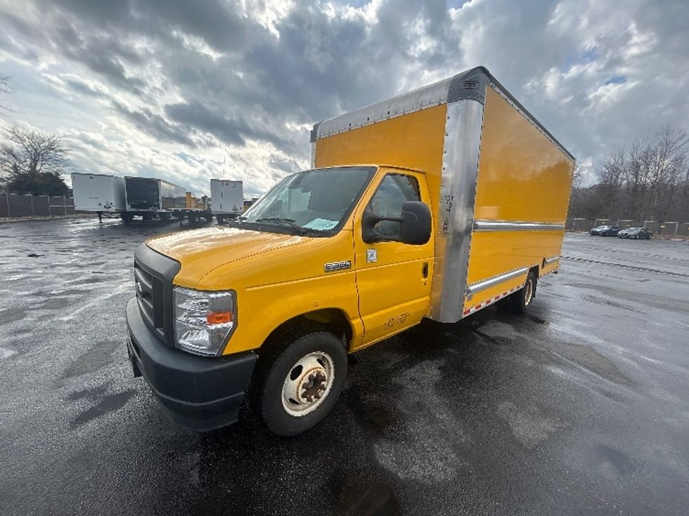 Light Duty Box Truck-Light and Medium Duty Trucks-Ford-2022-E350-Middlefield-OH-98,478\n\t\tmiles-$ 27,750 - Image 3