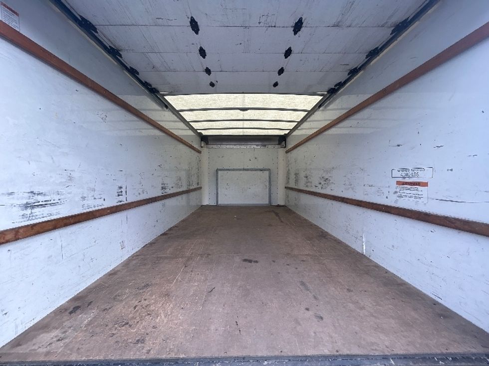 Light Duty Box Truck-Light and Medium Duty Trucks-Ford-2022-E350-Middlefield-OH-98,478\n\t\tmiles-$ 27,750 - Image 9