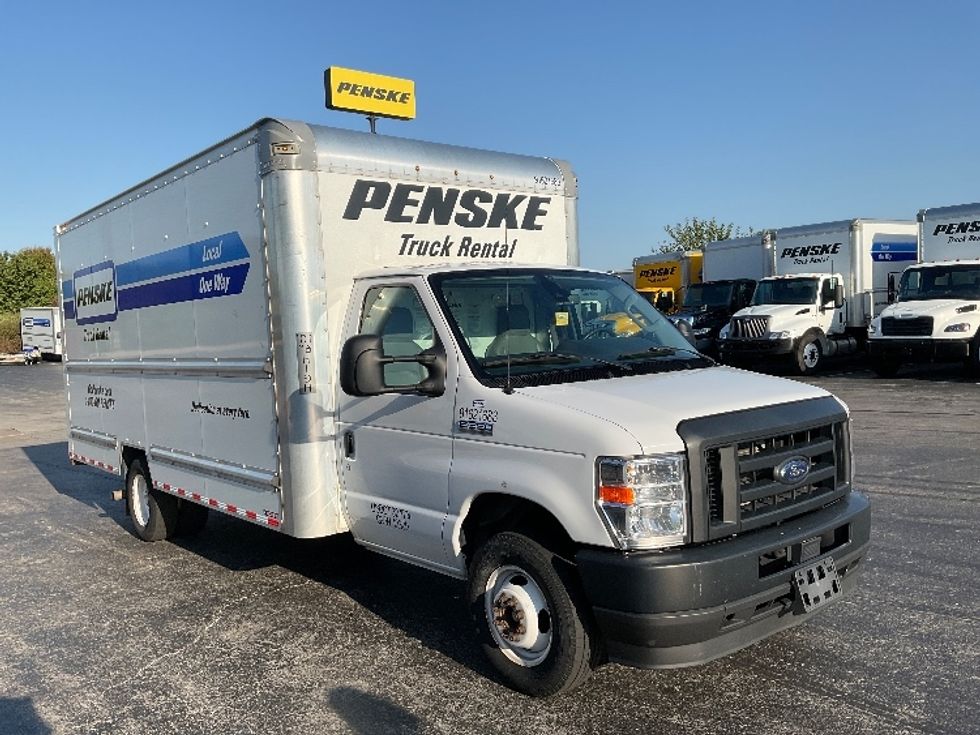 Light Duty Box Truck-Light and Medium Duty Trucks-Ford-2022-E350-Middlefield-OH-98,720\n\t\tmiles-$ 30,500 - Image 1