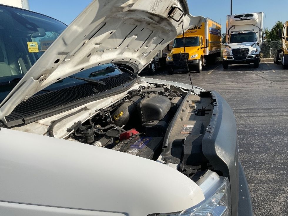 Light Duty Box Truck-Light and Medium Duty Trucks-Ford-2022-E350-Middlefield-OH-98,720\n\t\tmiles-$ 30,500 - Image 23