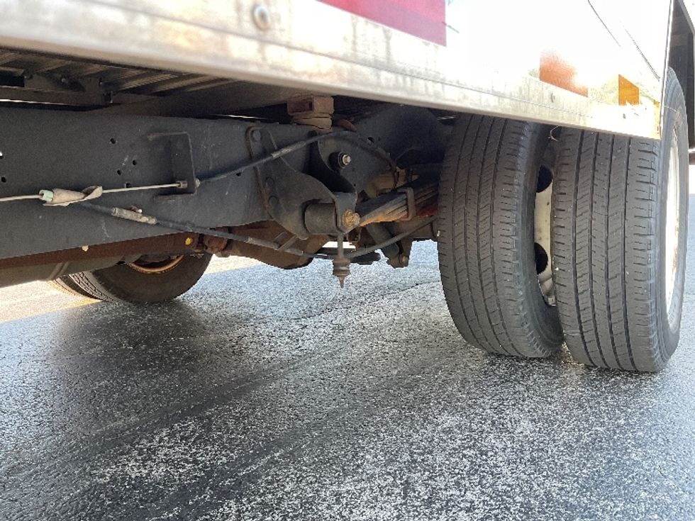 Light Duty Box Truck-Light and Medium Duty Trucks-Ford-2022-E350-Middlefield-OH-98,720\n\t\tmiles-$ 30,500 - Image 5