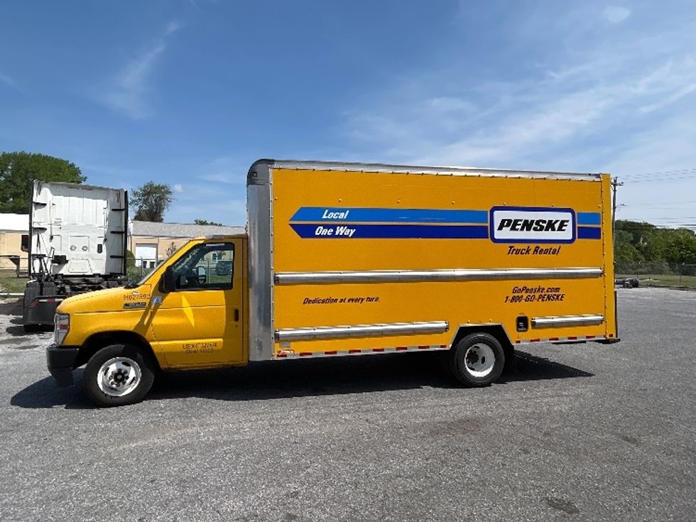 Light Duty Box Truck-Light and Medium Duty Trucks-Ford-2022-E350-Milford-DE-71,795\n\t\tmiles-$ 29,750 - Image 4