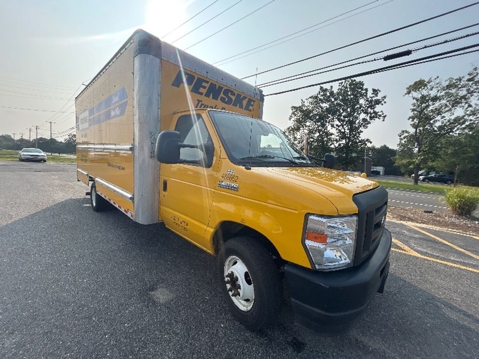 Light Duty Box Truck-Light and Medium Duty Trucks-Ford-2022-E350-Millville-NJ-102,511\n\t\tmiles-$ 24,750 - Image 1