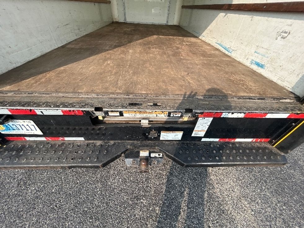 Light Duty Box Truck-Light and Medium Duty Trucks-Ford-2022-E350-Millville-NJ-102,511\n\t\tmiles-$ 24,750 - Image 10