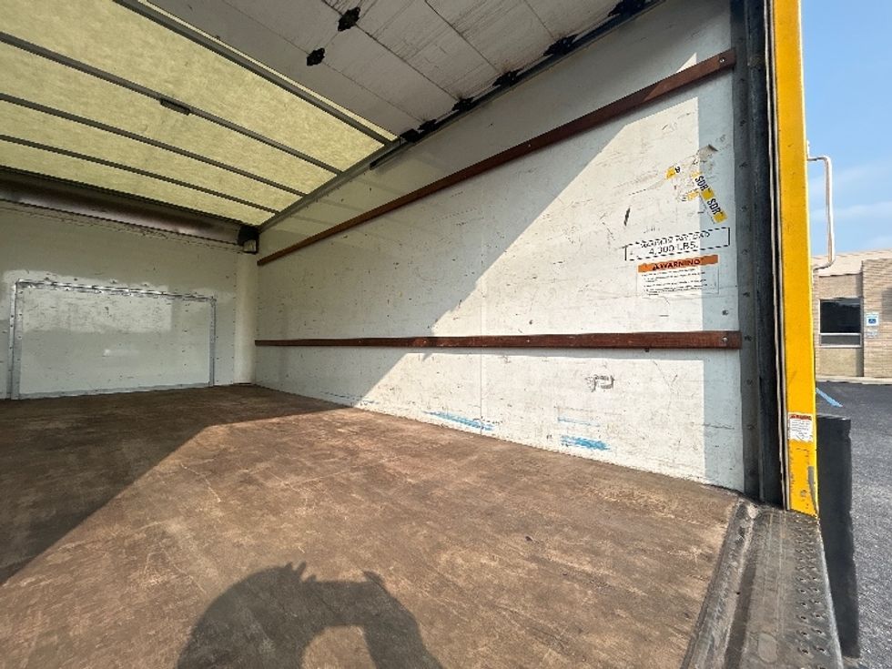 Light Duty Box Truck-Light and Medium Duty Trucks-Ford-2022-E350-Millville-NJ-102,511\n\t\tmiles-$ 24,750 - Image 12