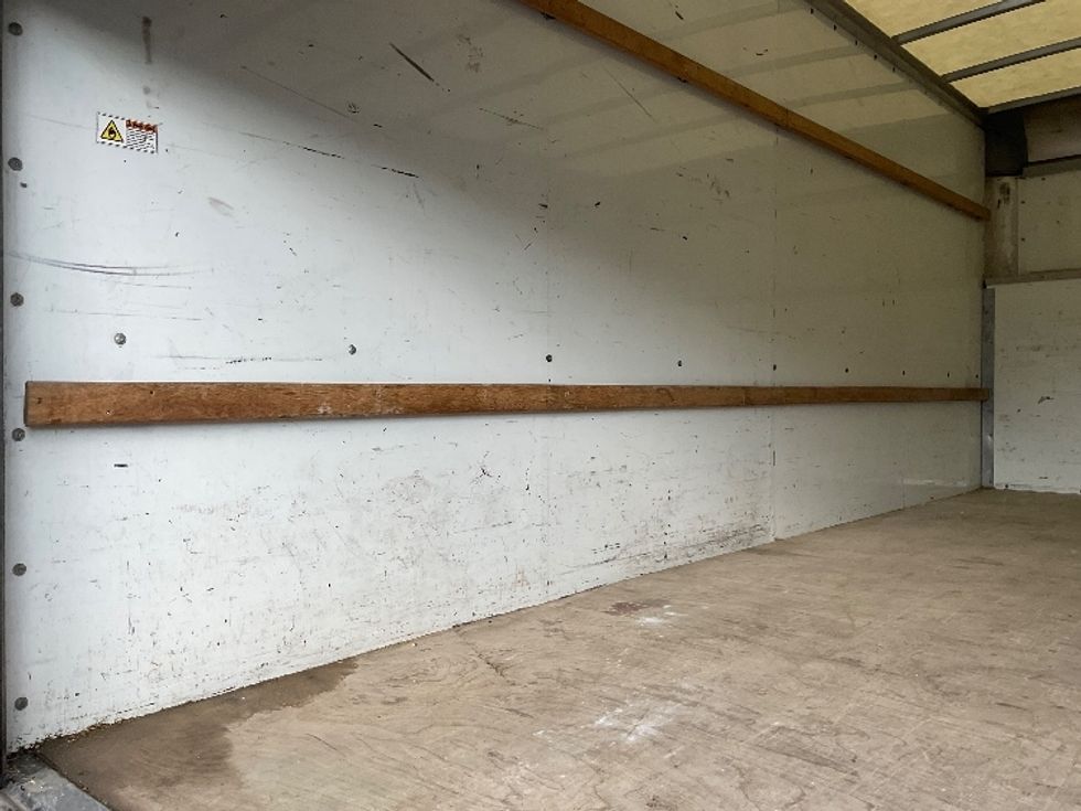 Light Duty Box Truck-Light and Medium Duty Trucks-Ford-2022-E350-Millville-NJ-89,160\n\t\tmiles-$ 31,250 - Image 11