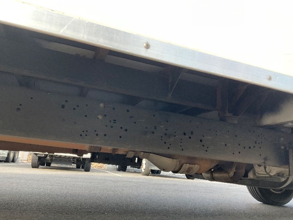 Light Duty Box Truck-Light and Medium Duty Trucks-Ford-2022-E350-Millville-NJ-89,160\n\t\tmiles-$ 31,250 - Image 14