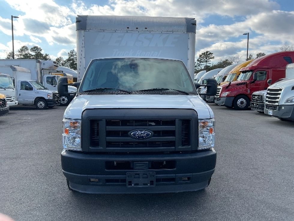 Light Duty Box Truck-Light and Medium Duty Trucks-Ford-2022-E350-Millville-NJ-89,160\n\t\tmiles-$ 31,250 - Image 2