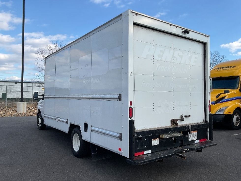 Light Duty Box Truck-Light and Medium Duty Trucks-Ford-2022-E350-Millville-NJ-89,160\n\t\tmiles-$ 31,250 - Image 6