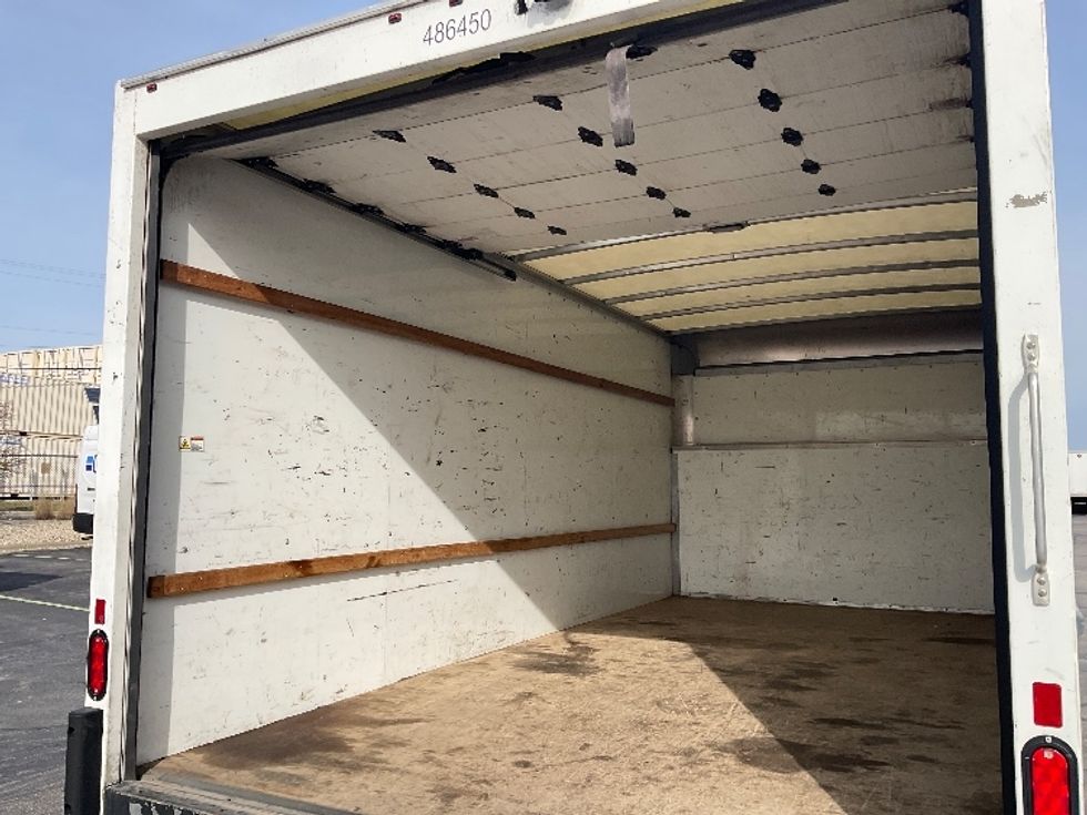 Light Duty Box Truck-Light and Medium Duty Trucks-Ford-2022-E350-Milwaukee-WI-100,966\n\t\tmiles-$ 31,250 - Image 11