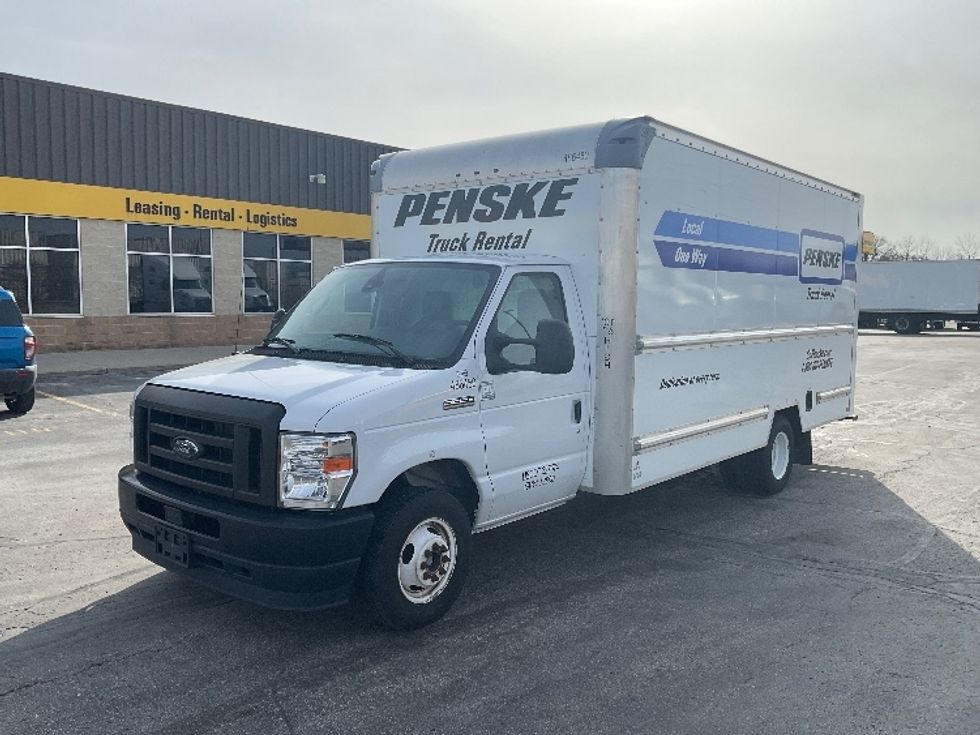 Light Duty Box Truck-Light and Medium Duty Trucks-Ford-2022-E350-Milwaukee-WI-100,966\n\t\tmiles-$ 31,250 - Image 3