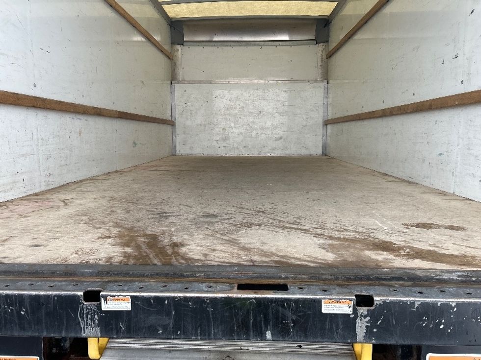 Light Duty Box Truck-Light and Medium Duty Trucks-Ford-2022-E350-Milwaukee-WI-106,176\n\t\tmiles-$ 27,250 - Image 10