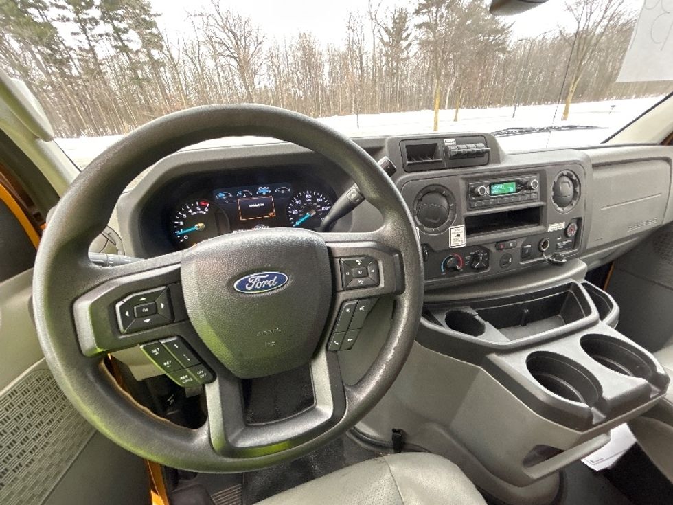 Light Duty Box Truck-Light and Medium Duty Trucks-Ford-2022-E350-Milwaukee-WI-106,176\n\t\tmiles-$ 27,250 - Image 18