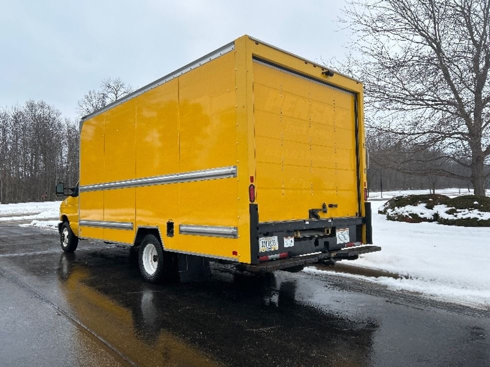 Light Duty Box Truck-Light and Medium Duty Trucks-Ford-2022-E350-Milwaukee-WI-106,176\n\t\tmiles-$ 27,250 - Image 6