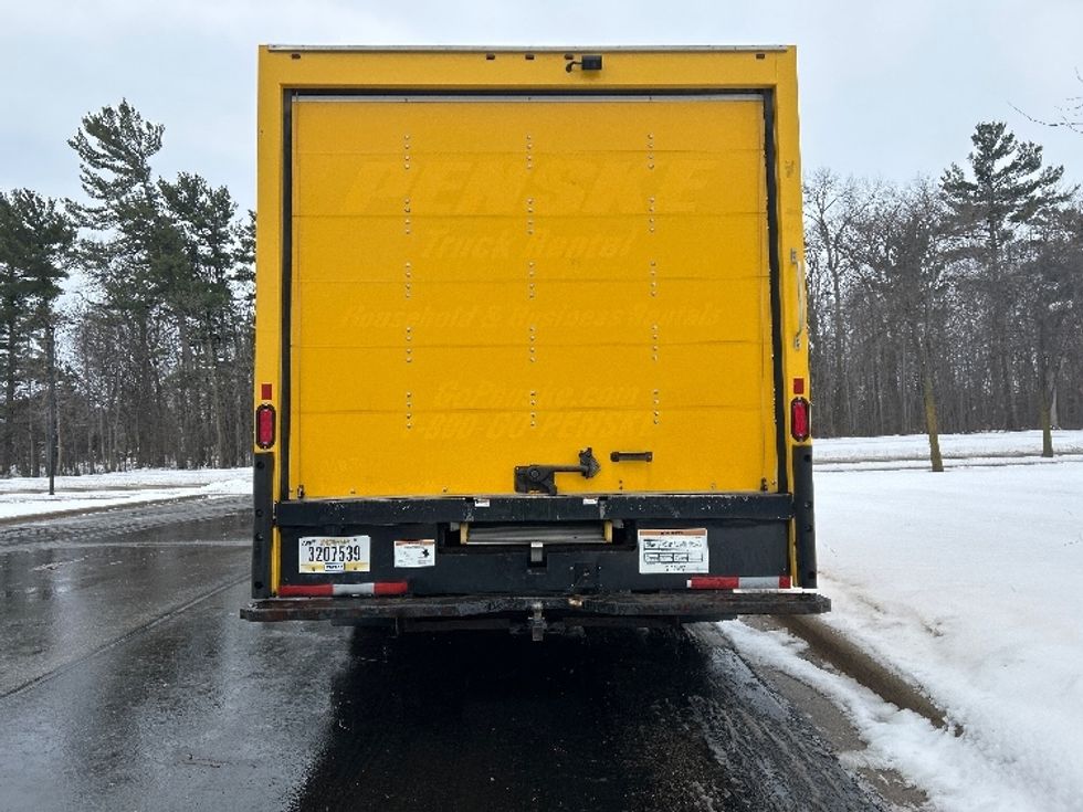 Light Duty Box Truck-Light and Medium Duty Trucks-Ford-2022-E350-Milwaukee-WI-106,176\n\t\tmiles-$ 27,250 - Image 7