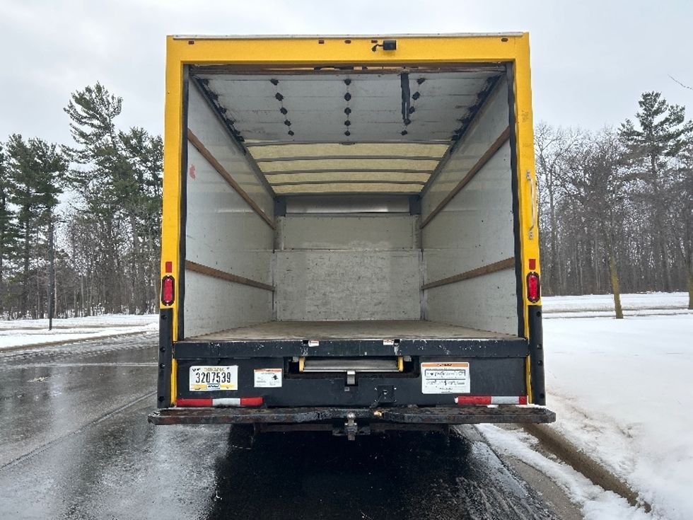 Light Duty Box Truck-Light and Medium Duty Trucks-Ford-2022-E350-Milwaukee-WI-106,176\n\t\tmiles-$ 27,250 - Image 8