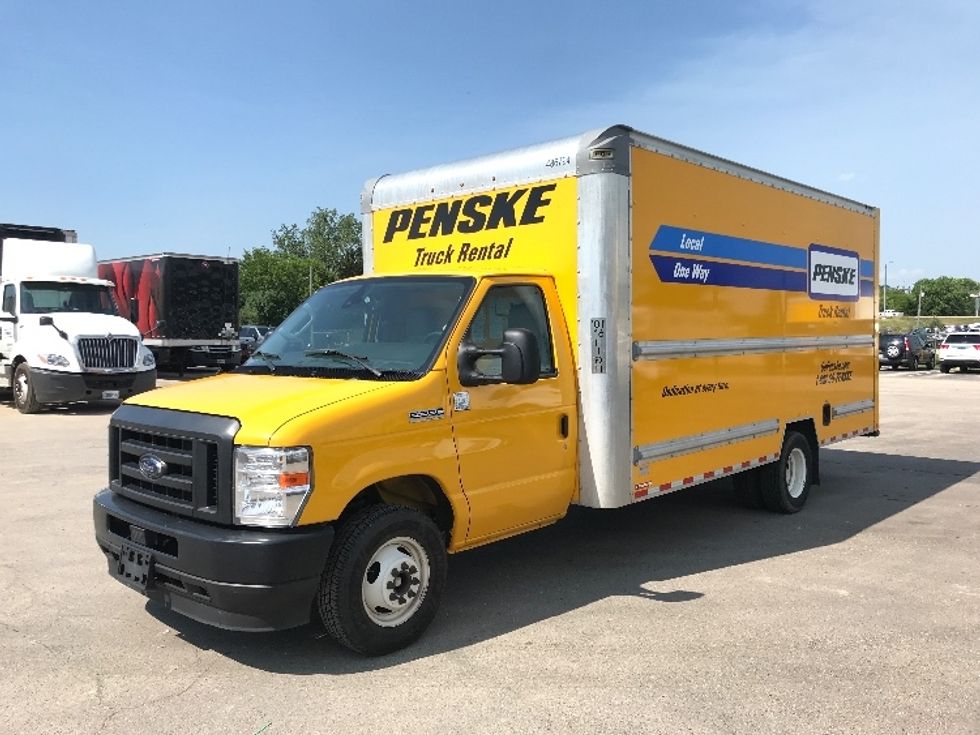 Light Duty Box Truck-Light and Medium Duty Trucks-Ford-2022-E350-Milwaukee-WI-72,412\n\t\tmiles-$ 39,500 - Image 3