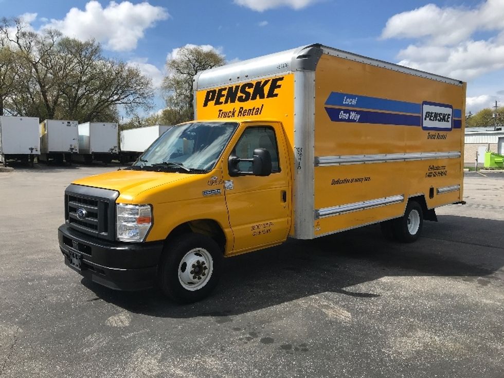 Light Duty Box Truck-Light and Medium Duty Trucks-Ford-2022-E350-Milwaukee-WI-76,864\n\t\tmiles-$ 29,500 - Image 3