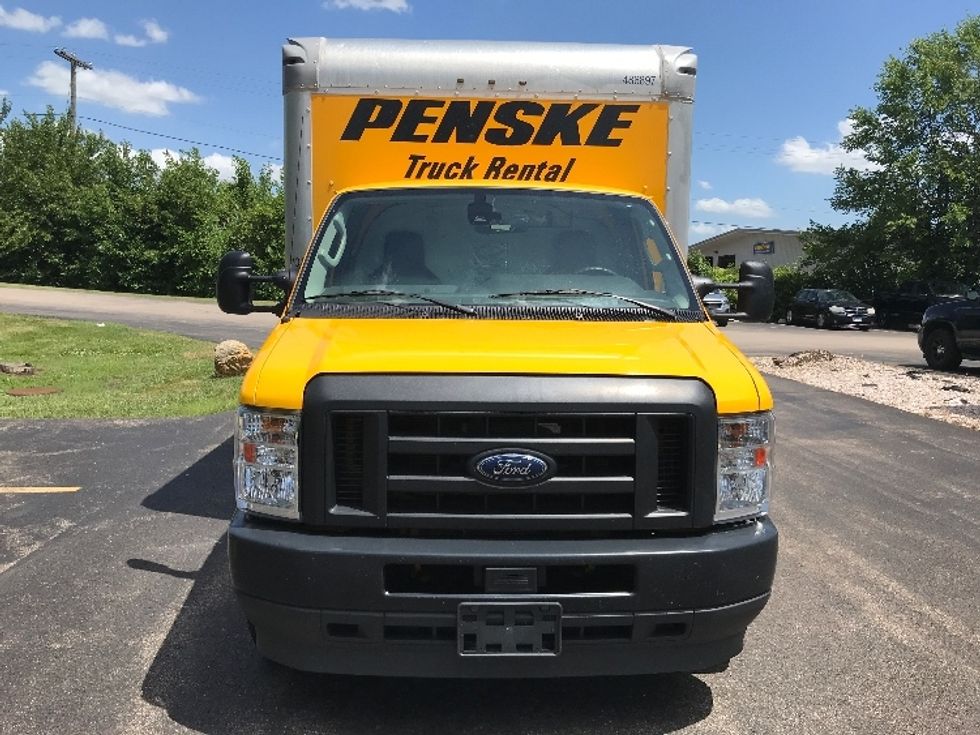 Light Duty Box Truck-Light and Medium Duty Trucks-Ford-2022-E350-Milwaukee-WI-76,979\n\t\tmiles-$ 38,750 - Image 2