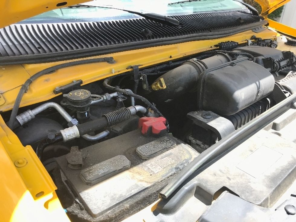 Light Duty Box Truck-Light and Medium Duty Trucks-Ford-2022-E350-Milwaukee-WI-76,979\n\t\tmiles-$ 38,750 - Image 20