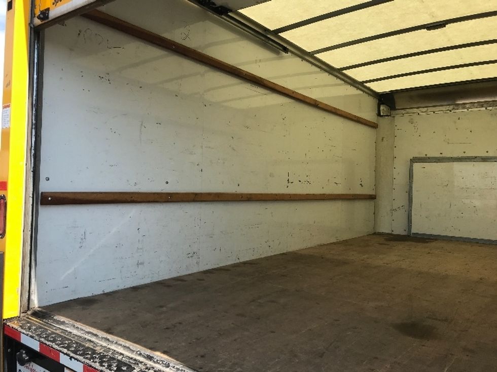 Light Duty Box Truck-Light and Medium Duty Trucks-Ford-2022-E350-Milwaukee-WI-84,412\n\t\tmiles-$ 29,750 - Image 11