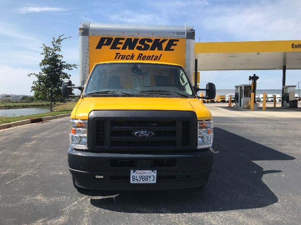 Light Duty Box Truck-Light and Medium Duty Trucks-Ford-2022-E350-Milwaukee-WI-84,412\n\t\tmiles-$ 29,750 - Image 2