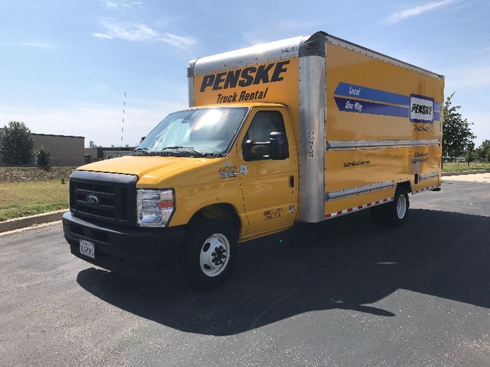 Light Duty Box Truck-Light and Medium Duty Trucks-Ford-2022-E350-Milwaukee-WI-84,412\n\t\tmiles-$ 29,750 - Image 3