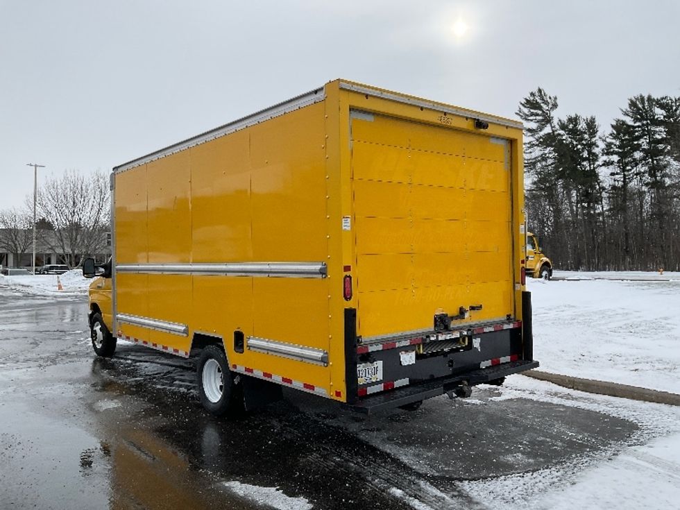 Light Duty Box Truck-Light and Medium Duty Trucks-Ford-2022-E350-Milwaukee-WI-87,851\n\t\tmiles-$ 27,250 - Image 6