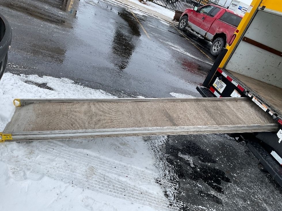 Light Duty Box Truck-Light and Medium Duty Trucks-Ford-2022-E350-Milwaukee-WI-87,851\n\t\tmiles-$ 27,250 - Image 9