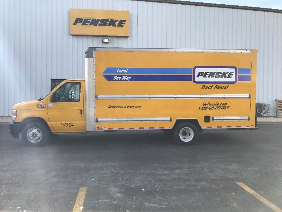 Light Duty Box Truck-Light and Medium Duty Trucks-Ford-2022-E350-Milwaukee-WI-89,445\n\t\tmiles-$ 37,000 - Image 4