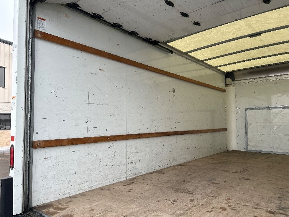 Light Duty Box Truck-Light and Medium Duty Trucks-Ford-2022-E350-Milwaukee-WI-91,700\n\t\tmiles-$ 32,250 - Image 11