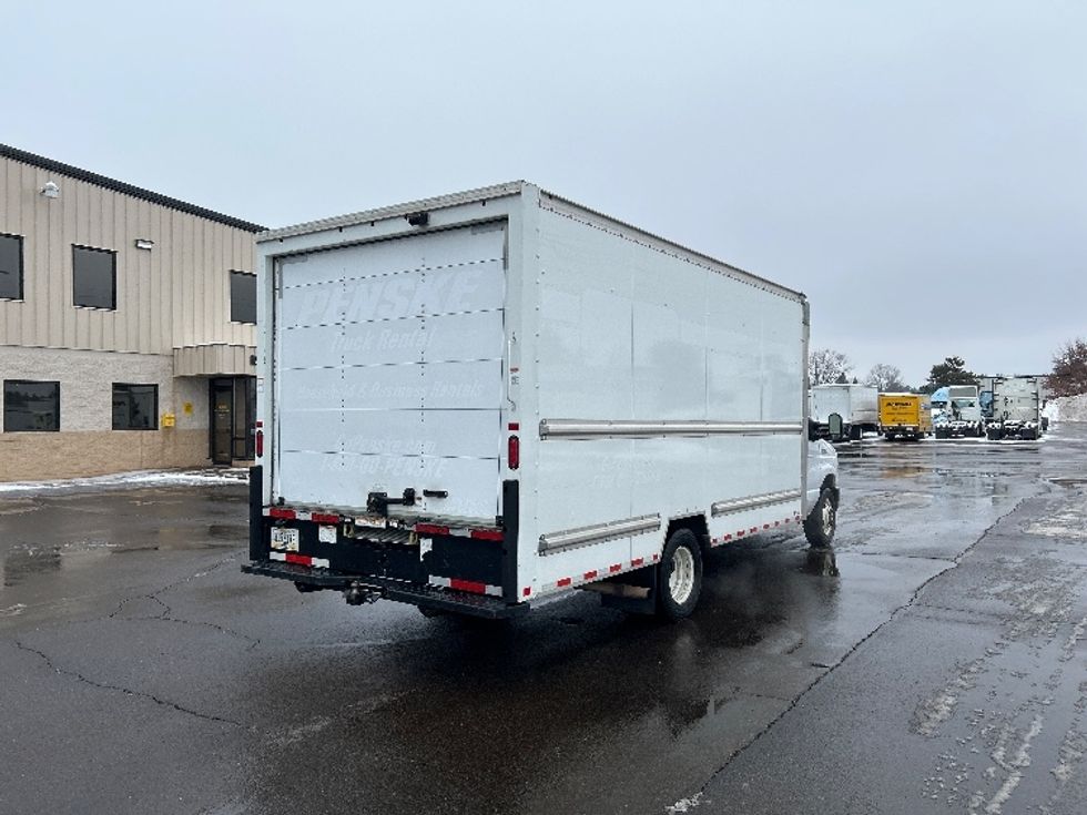 Light Duty Box Truck-Light and Medium Duty Trucks-Ford-2022-E350-Milwaukee-WI-91,700\n\t\tmiles-$ 32,250 - Image 13