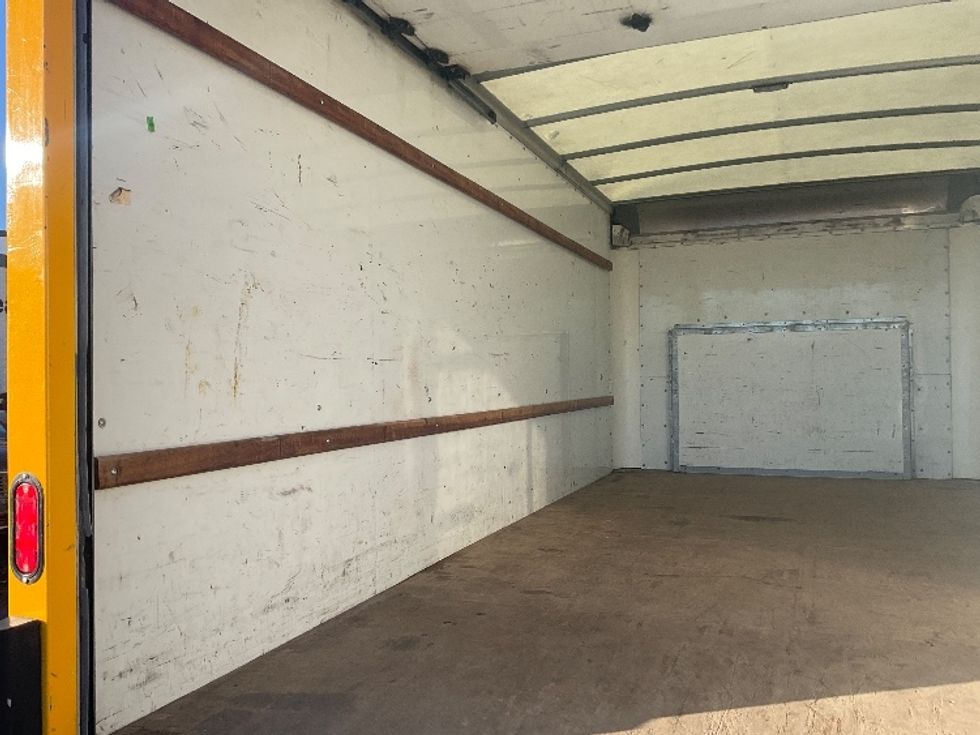 Light Duty Box Truck-Light and Medium Duty Trucks-Ford-2022-E350-Milwaukee-WI-92,691\n\t\tmiles-$ 29,250 - Image 11