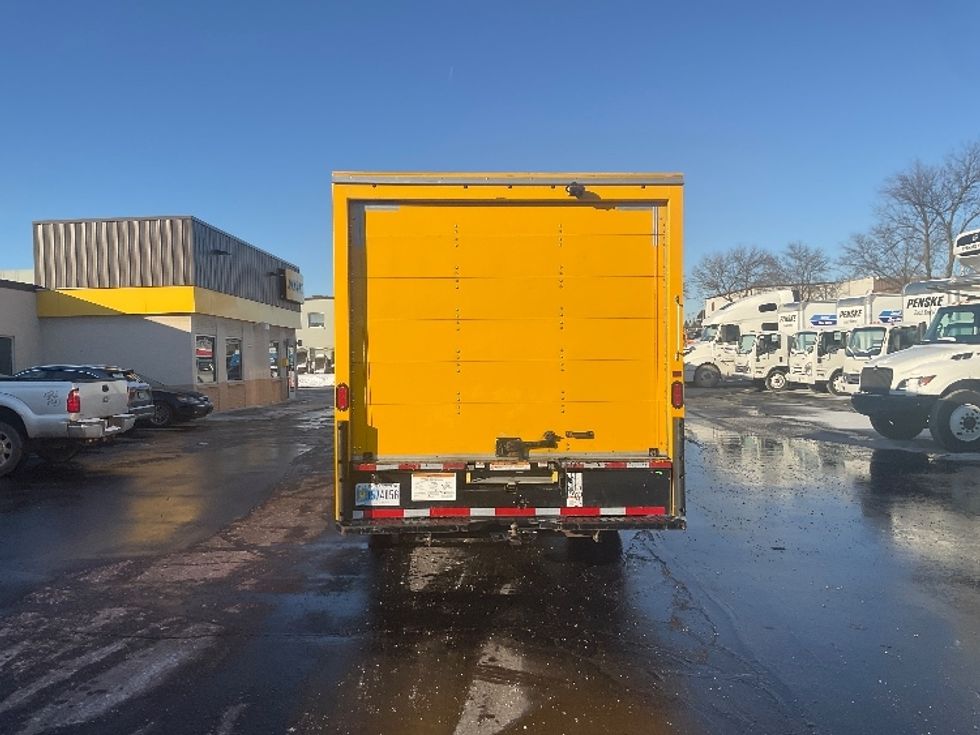 Light Duty Box Truck-Light and Medium Duty Trucks-Ford-2022-E350-Milwaukee-WI-92,691\n\t\tmiles-$ 29,250 - Image 7