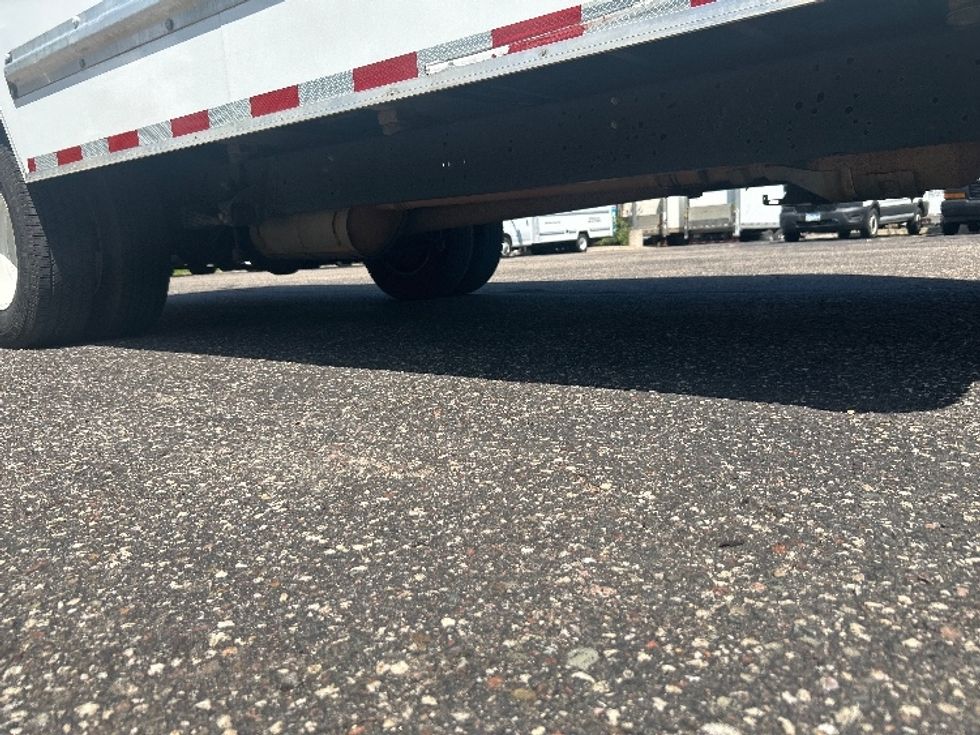 Light Duty Box Truck-Light and Medium Duty Trucks-Ford-2022-E350-Milwaukee-WI-94,500\n\t\tmiles-$ 32,000 - Image 14