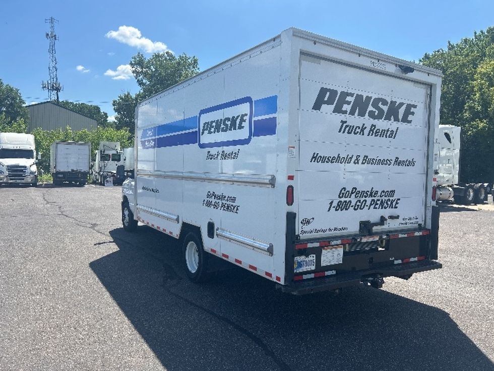 Light Duty Box Truck-Light and Medium Duty Trucks-Ford-2022-E350-Milwaukee-WI-94,500\n\t\tmiles-$ 32,000 - Image 6