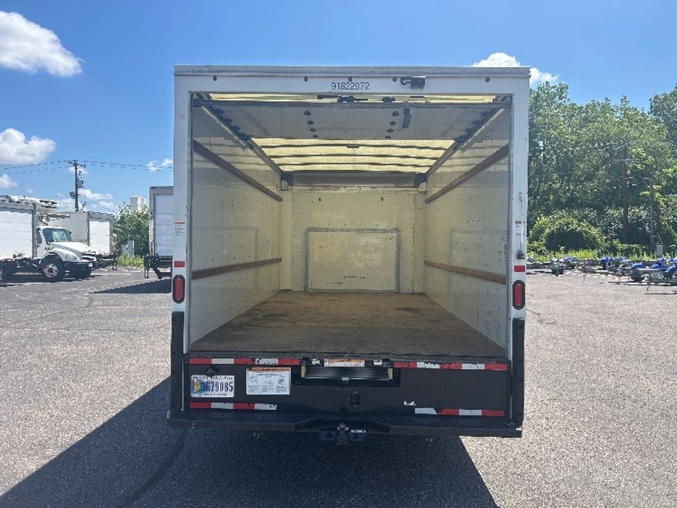 Light Duty Box Truck-Light and Medium Duty Trucks-Ford-2022-E350-Milwaukee-WI-94,500\n\t\tmiles-$ 32,000 - Image 8