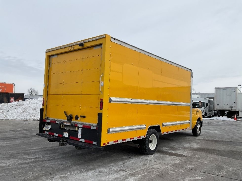 Light Duty Box Truck-Light and Medium Duty Trucks-Ford-2022-E350-Moberly-MO-103,886\n\t\tmiles-$ 27,000 - Image 13