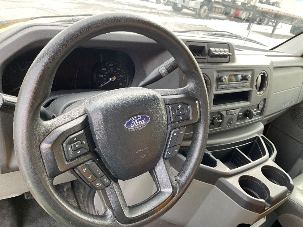 Light Duty Box Truck-Light and Medium Duty Trucks-Ford-2022-E350-Moberly-MO-103,886\n\t\tmiles-$ 27,000 - Image 18