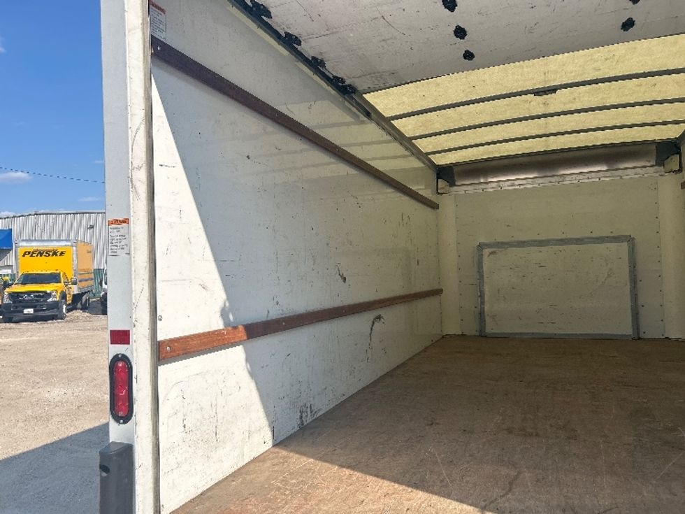Light Duty Box Truck-Light and Medium Duty Trucks-Ford-2022-E350-Moberly-MO-80,027\n\t\tmiles-$ 32,750 - Image 10