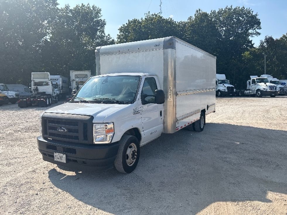 Light Duty Box Truck-Light and Medium Duty Trucks-Ford-2022-E350-Moberly-MO-80,027\n\t\tmiles-$ 32,750 - Image 3