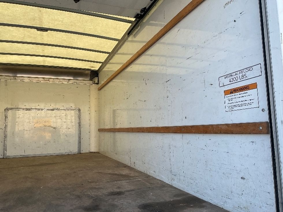 Light Duty Box Truck-Light and Medium Duty Trucks-Ford-2022-E350-Moberly-MO-87,074\n\t\tmiles-$ 32,000 - Image 12