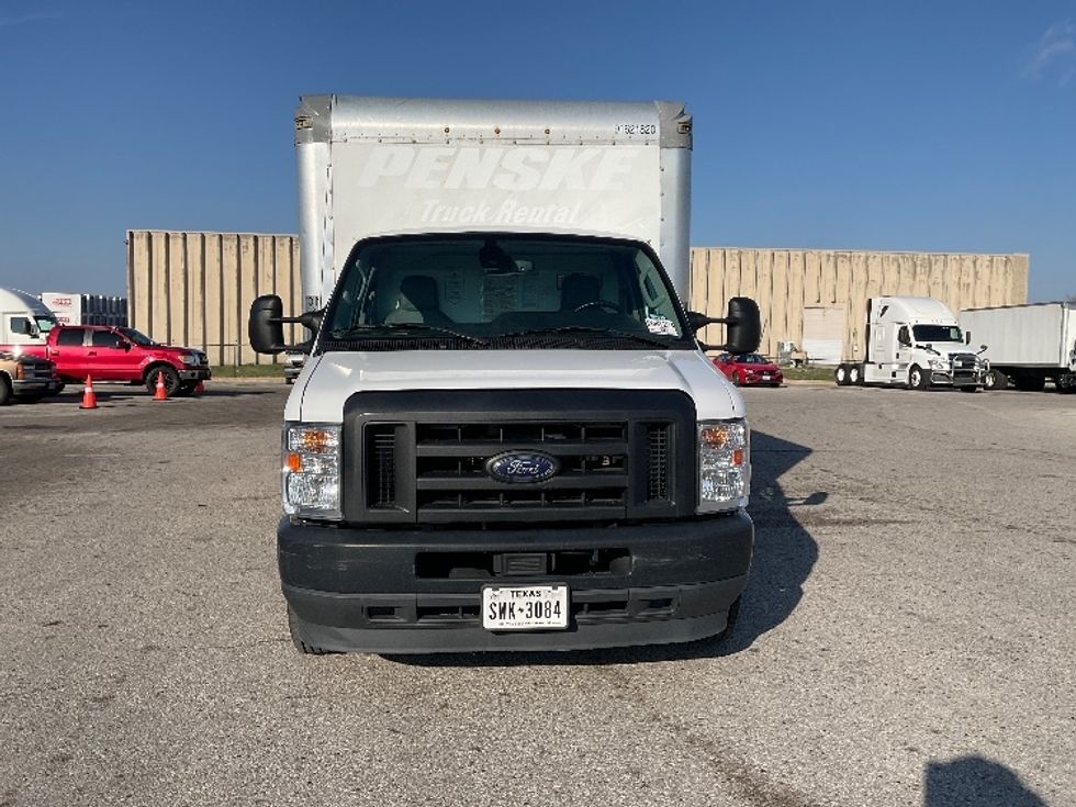 Light Duty Box Truck-Light and Medium Duty Trucks-Ford-2022-E350-Moberly-MO-87,074\n\t\tmiles-$ 32,000 - Image 2