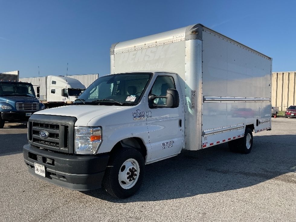 Light Duty Box Truck-Light and Medium Duty Trucks-Ford-2022-E350-Moberly-MO-87,074\n\t\tmiles-$ 32,000 - Image 3